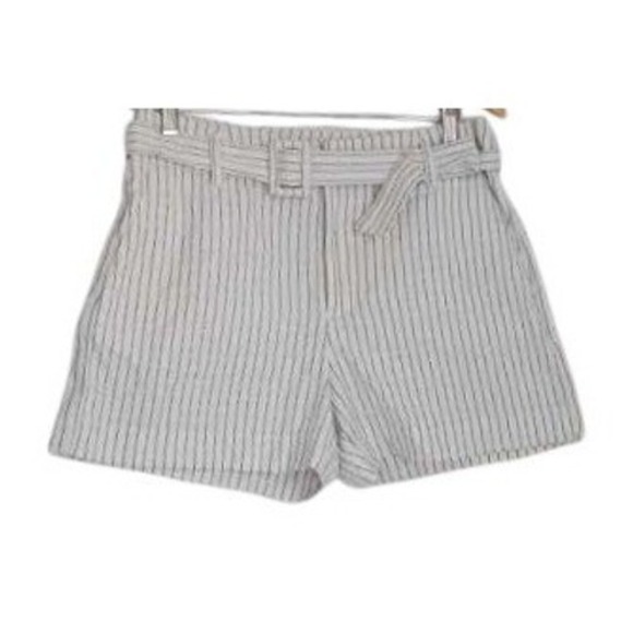 Banana Republic Pants - Banana Republic Pinstripe Belted High Rise Shorts White Black Size 4 W28